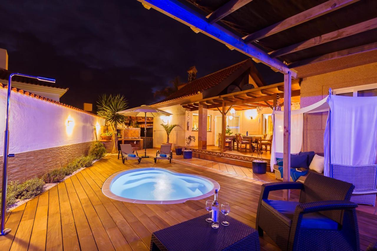 Villa Hibiscus Centrum Corralejo Beach Private Pool Family Bagian luar foto