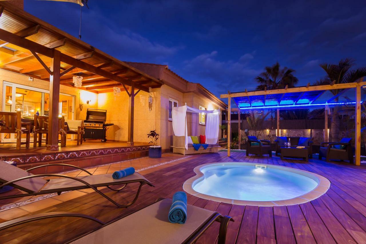 Villa Hibiscus Centrum Corralejo Beach Private Pool Family Bagian luar foto