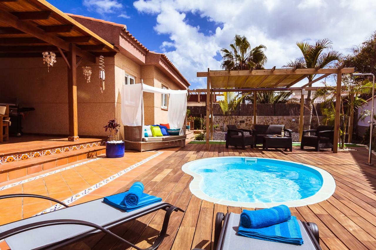 Villa Hibiscus Centrum Corralejo Beach Private Pool Family Bagian luar foto